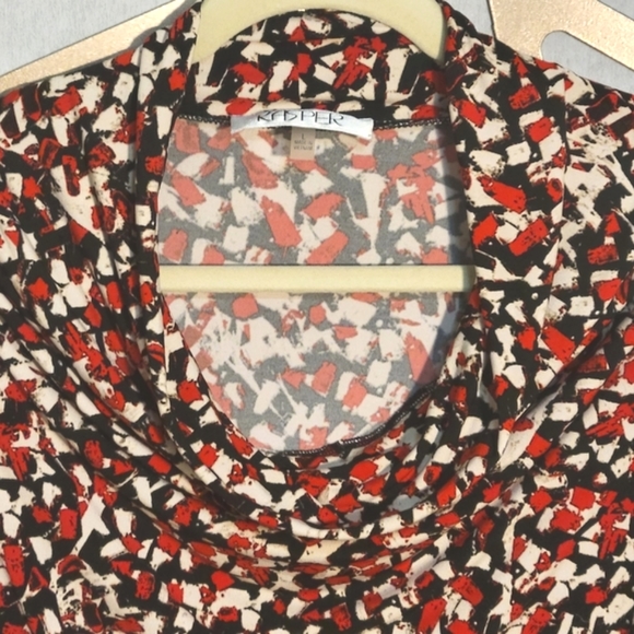 NWOT KASPER Abstract Print Cowl Neck Top - Picture 3 of 10